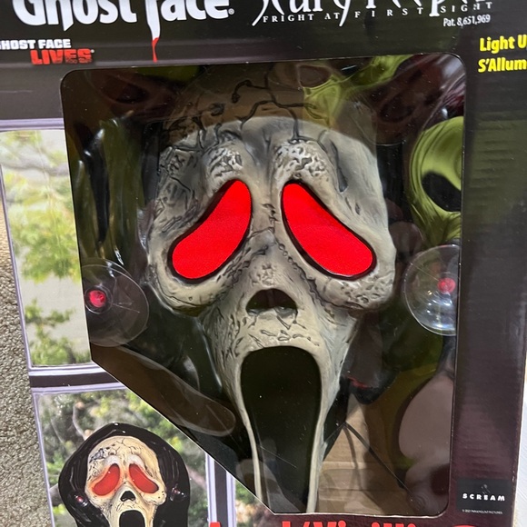 GhostFace Window Peeper Scream Halloween Official Decoration Prop Scary NIB - Picture 3 of 3